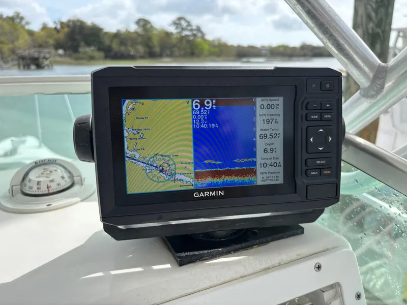 Slide: The Image of Cobia 230 Walkaround 1997 - 17