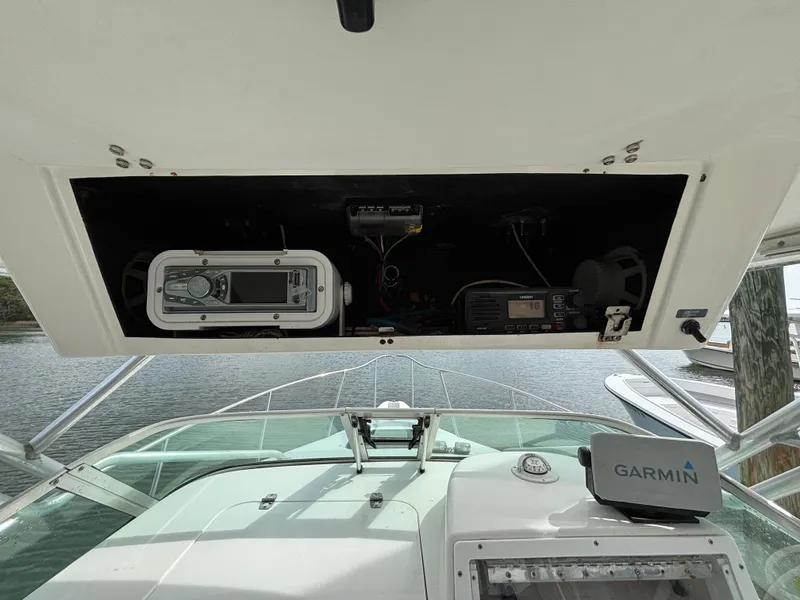 Slide: The Image of Cobia 230 Walkaround 1997 - 20