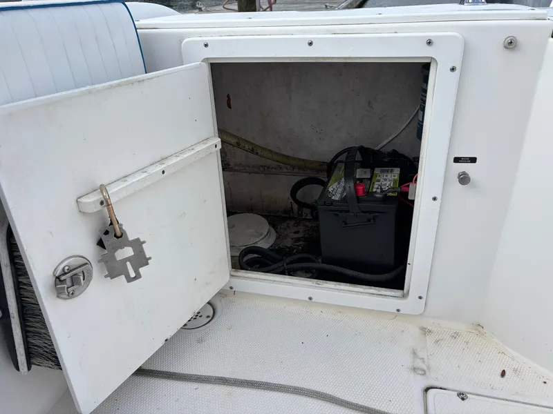 Slide: The Image of Cobia 230 Walkaround 1997 - 25