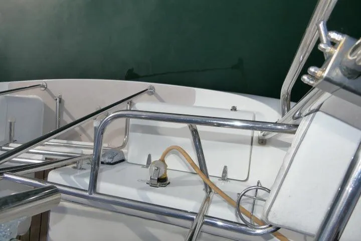 Slide: The Image of Catalina 400 MK II yacht deck details, featuring stainless steel railings, 2008 model. - 70