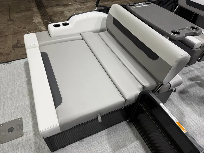 Slide: The Image of Princecraft Vectra 23 RL 2026 - 20