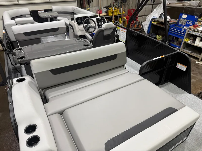 Slide: The Image of Princecraft Vectra 23 RL 2026 - 21