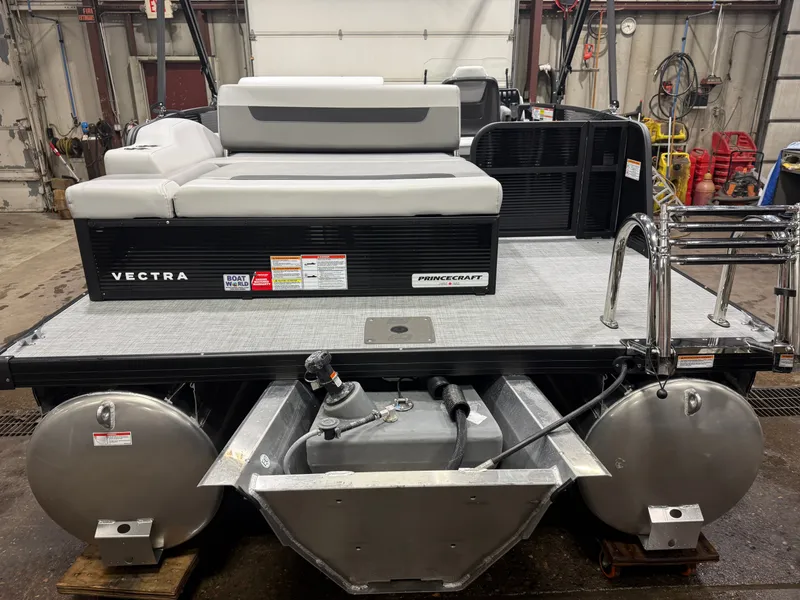 Slide: The Image of Princecraft Vectra 23 RL 2026 - 40