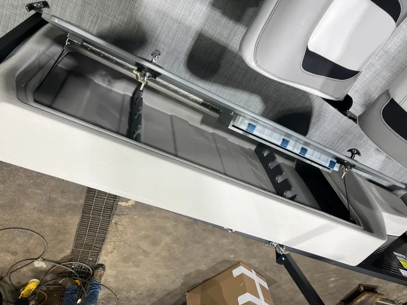 Slide: The Image of Princecraft Sportfisher 21-4S 2026 - 20