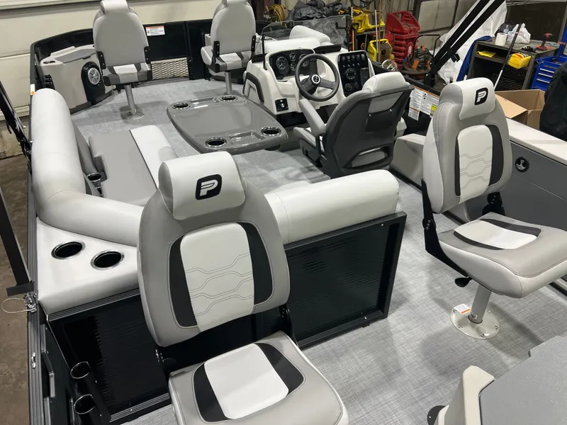 Slide: The Image of Princecraft Sportfisher 21-4S 2026 - 26