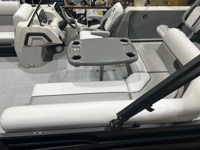 Slide: The Image of Princecraft Sportfisher 21-4S 2026 - 3