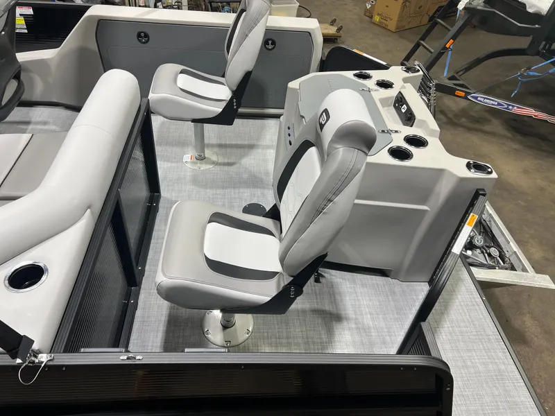 Slide: The Image of Princecraft Sportfisher 21-4S 2026 - 4