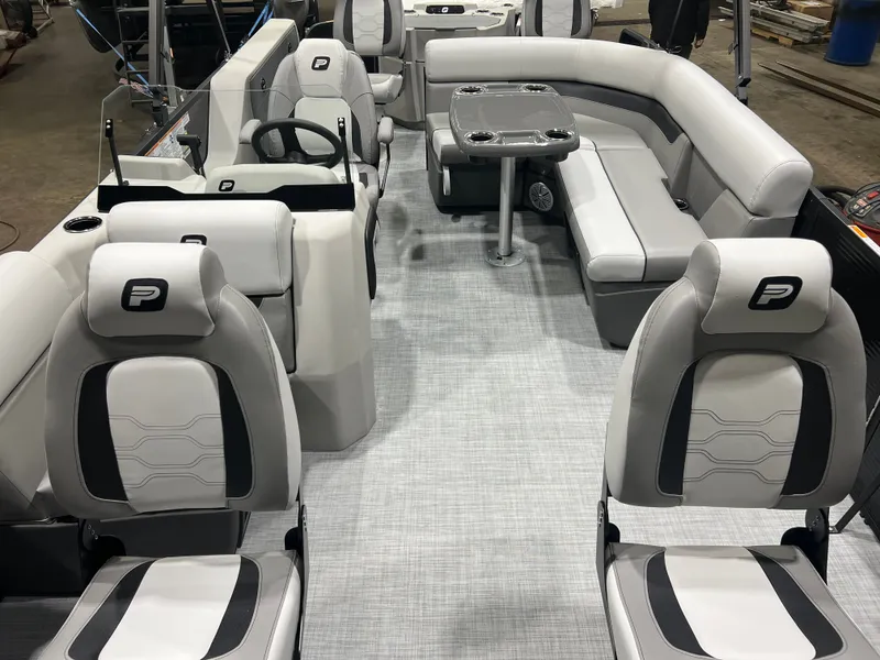 Slide: The Image of Princecraft Sportfisher 21-4S 2026 - 5