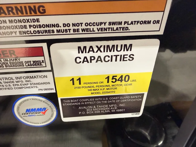 Slide: The Image of Tahoe Sport 2380 Cruise Rear Bench (CRB) & Honda 4-Stroke EFI 2026 - 15