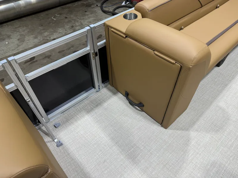 Slide: The Image of Tahoe Sport 2380 Cruise Rear Bench (CRB) & Honda 4-Stroke EFI 2026 - 25