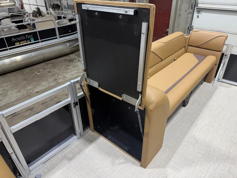 Slide: The Image of Tahoe Sport 2380 Cruise Rear Bench (CRB) & Honda 4-Stroke EFI 2026 - 26