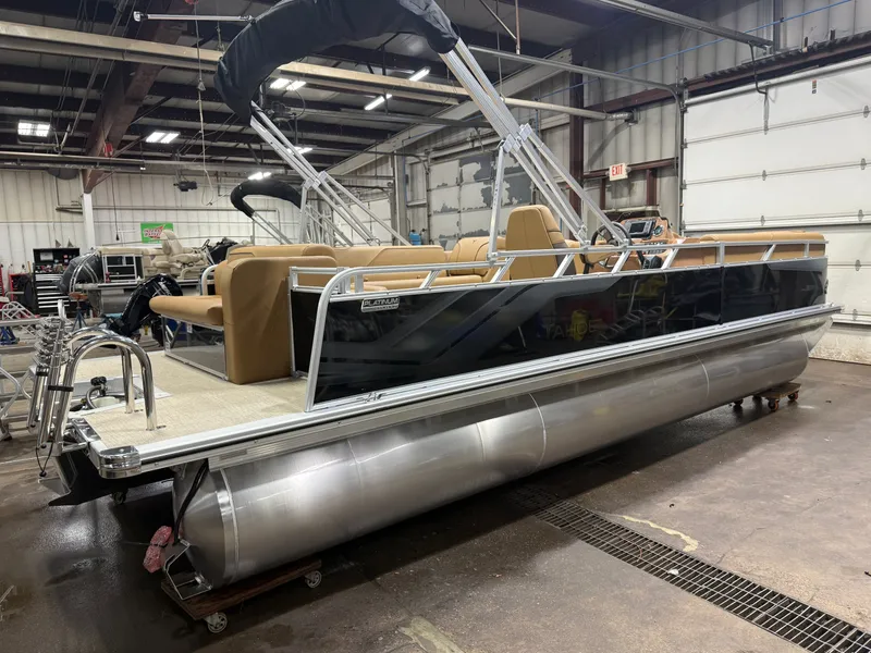 Slide: The Image of Tahoe Sport 2380 Cruise Rear Bench (CRB) & Honda 4-Stroke EFI 2026 - 46