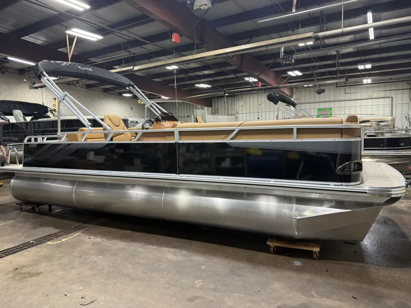 Slide: The Image of Tahoe Sport 2380 Cruise Rear Bench (CRB) & Honda 4-Stroke EFI 2026 - 47