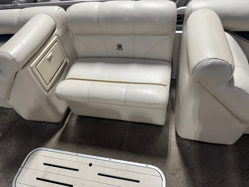 Slide: The Image of Premier 230 Grand Majestic Tri-toon Pontoon & 200HP Honda 4-Stroke EFI 2003 - 19