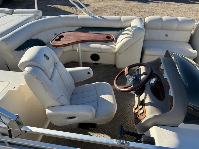 Slide: The Image of Premier 230 Grand Majestic Tri-toon Pontoon & 200HP Honda 4-Stroke EFI 2003 - 27