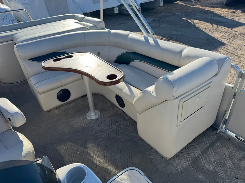 Slide: The Image of Premier 230 Grand Majestic Tri-toon Pontoon & 200HP Honda 4-Stroke EFI 2003 - 29