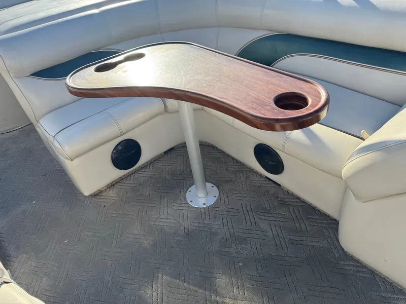 Slide: The Image of Premier 230 Grand Majestic Tri-toon Pontoon & 200HP Honda 4-Stroke EFI 2003 - 35