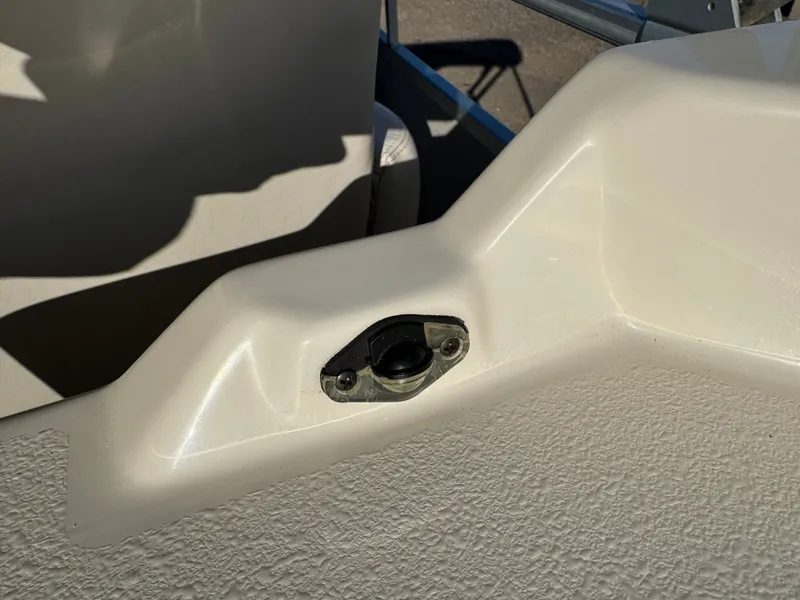 Slide: The Image of Premier 230 Grand Majestic Tri-toon Pontoon & 200HP Honda 4-Stroke EFI 2003 - 42