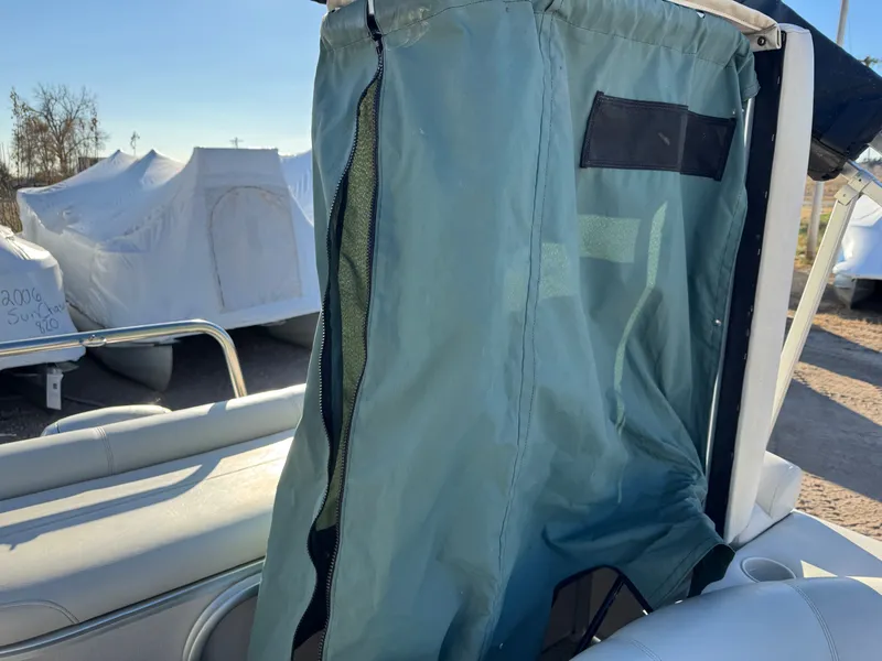 Slide: The Image of Premier 230 Grand Majestic Tri-toon Pontoon & 200HP Honda 4-Stroke EFI 2003 - 55