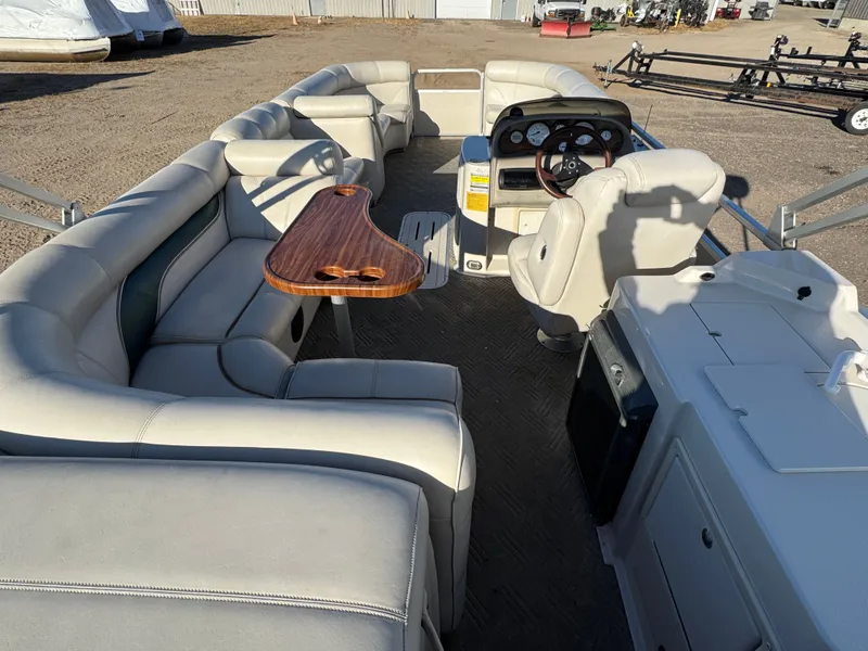 Slide: The Image of Premier 230 Grand Majestic Tri-toon Pontoon & 200HP Honda 4-Stroke EFI 2003 - 6