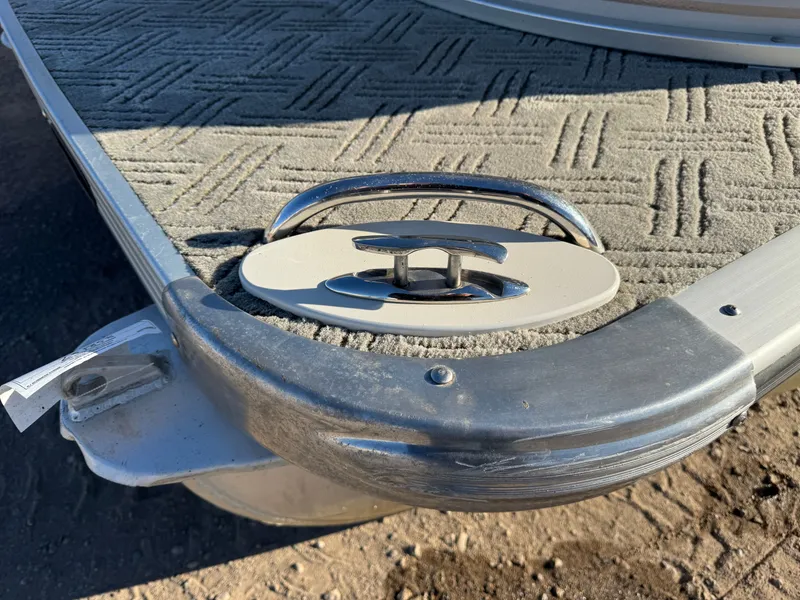 Slide: The Image of Premier 230 Grand Majestic Tri-toon Pontoon & 200HP Honda 4-Stroke EFI 2003 - 60