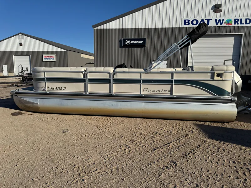 Slide: The Image of Premier 230 Grand Majestic Tri-toon Pontoon & 200HP Honda 4-Stroke EFI 2003 - 66