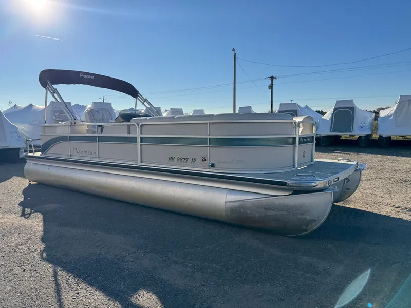 Slide: The Image of Premier 230 Grand Majestic Tri-toon Pontoon & 200HP Honda 4-Stroke EFI 2003 - 77