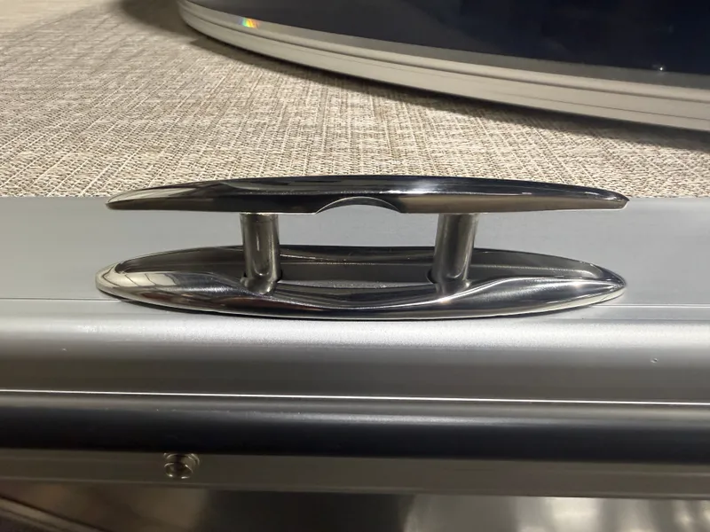 Slide: The Image of Tahoe LTZ 1985 Cruise Pontoon & Honda 4-Stroke EFI 2026 - 33