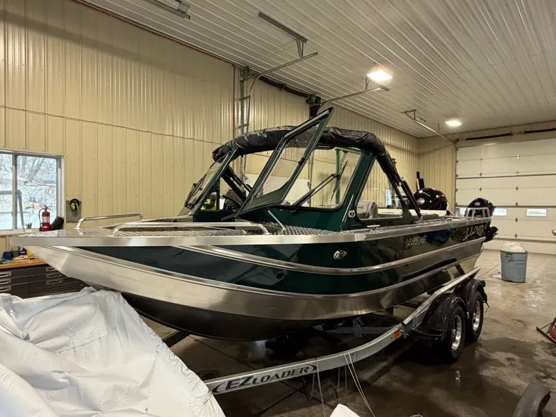 Slide: The Image of Lund 185HG 2026 - 12