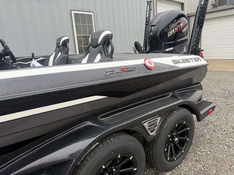 Slide: The Image of Skeeter FXR20Pro 2026 - 2