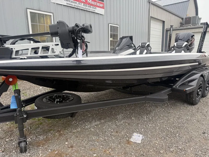 Slide: The Image of Skeeter FXR20Pro 2026 - 9