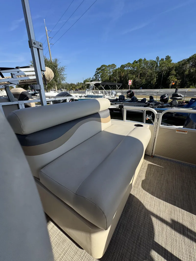 Slide: The Image of Sweetwater SW 206 CL 2018 - 11