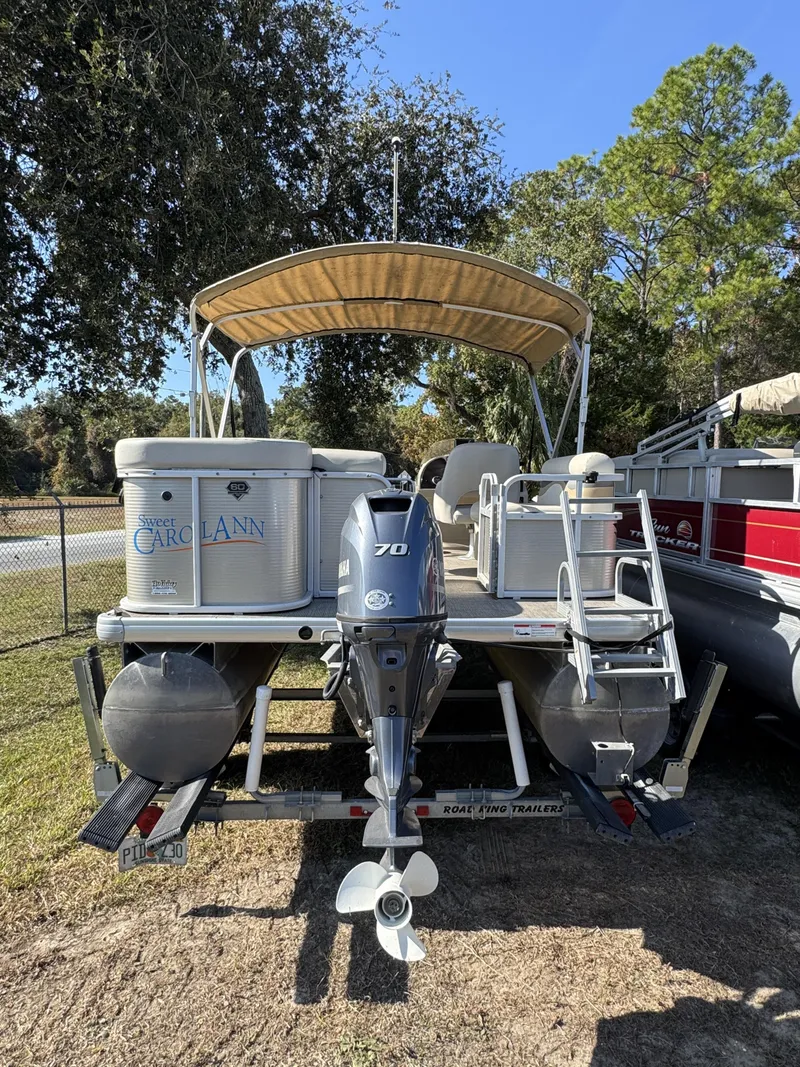 Slide: The Image of Sweetwater SW 206 CL 2018 - 14