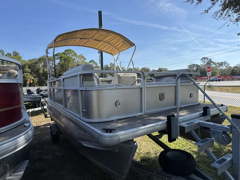 Slide: The Image of Sweetwater SW 206 CL 2018 - 15