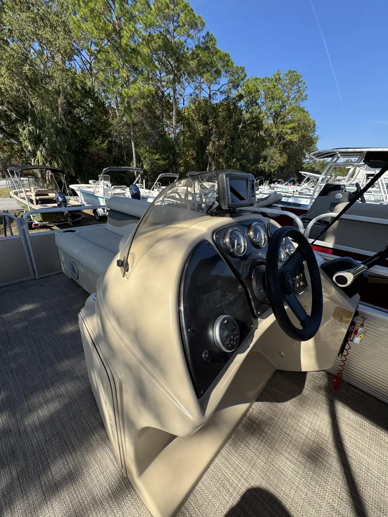 Slide: The Image of Sweetwater SW 206 CL 2018 - 19