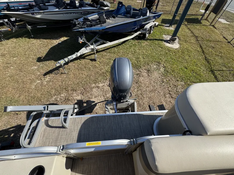 Slide: The Image of Sweetwater SW 206 CL 2018 - 22