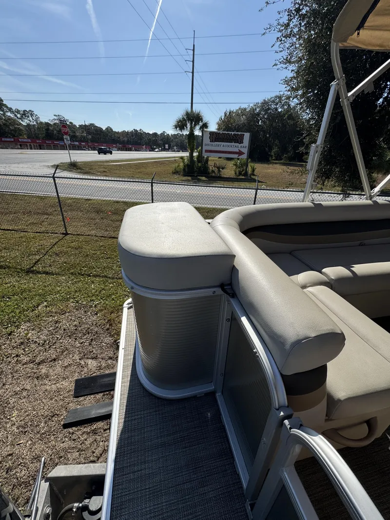 Slide: The Image of Sweetwater SW 206 CL 2018 - 23