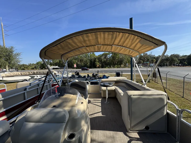 Slide: The Image of Sweetwater SW 206 CL 2018 - 24