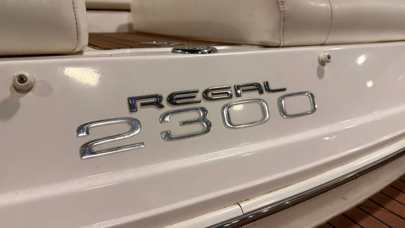 Slide: The Image of Regal 2300 Bowrider 2011 - 11