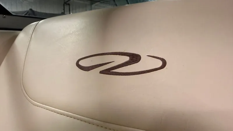 Slide: The Image of Regal 2300 Bowrider 2011 - 15