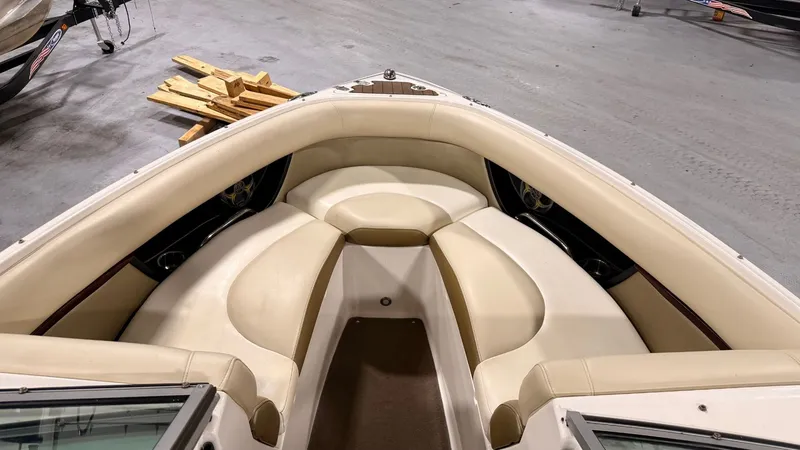 Slide: The Image of Regal 2300 Bowrider 2011 - 9