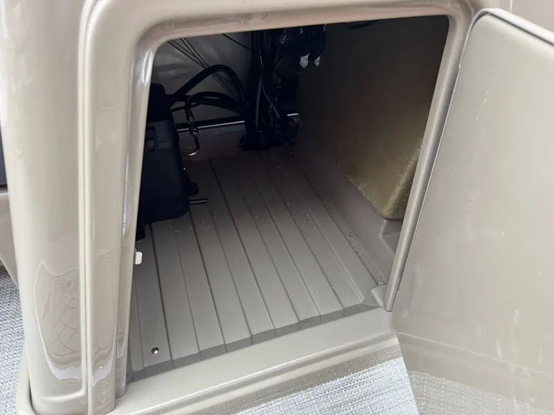 Slide: The Image of Starcraft EXS 5 R 2026 - 9