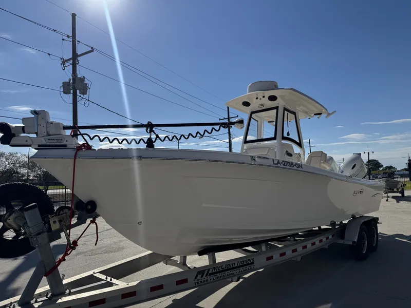 Slide: The Image of Blue Wave 2800 Makaira 2021 - 6