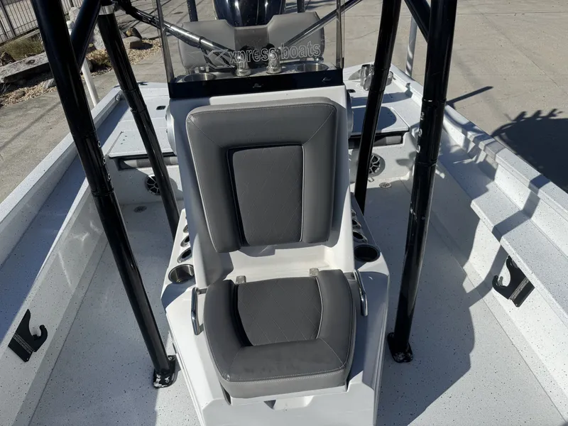 Slide: The Image of Xpress X23B 2023 - 6