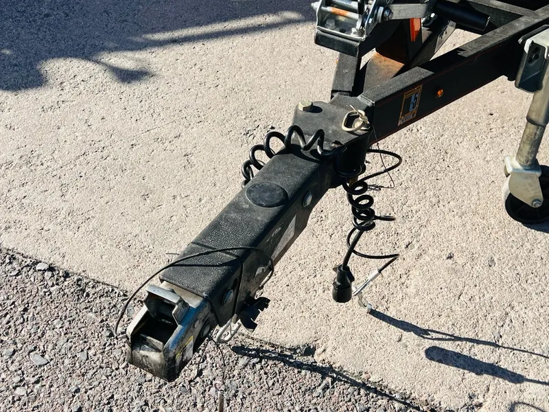 Slide: The Image of Triton 18 TrX 2016 - 46