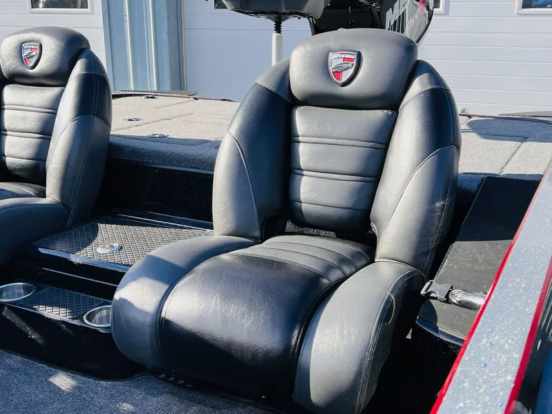 Slide: The Image of Triton 18 TrX 2016 - 50