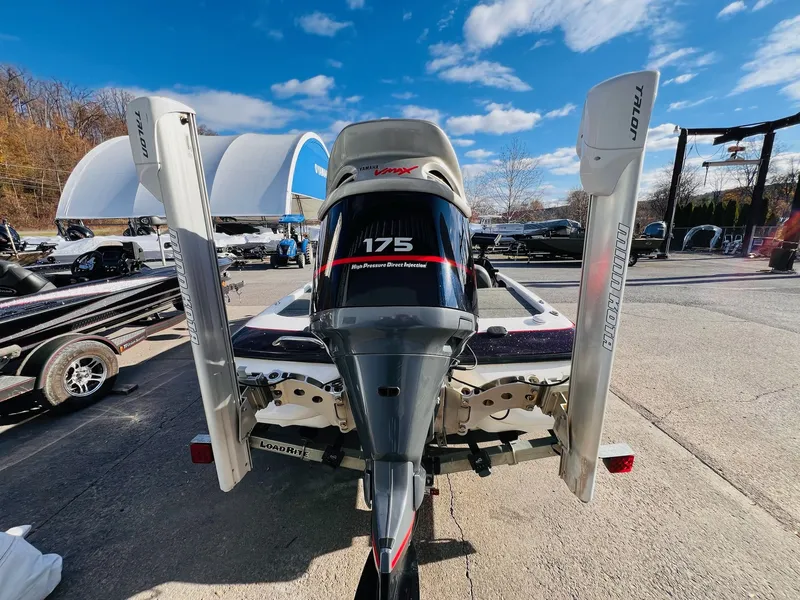 Slide: The Image of Skeeter ZX190 2010 - 3