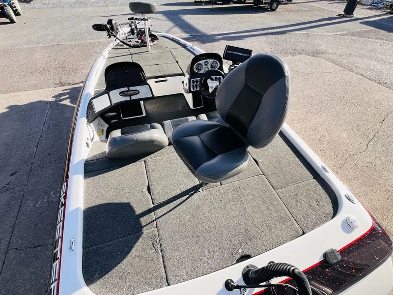 Slide: The Image of Skeeter ZX190 2010 - 7