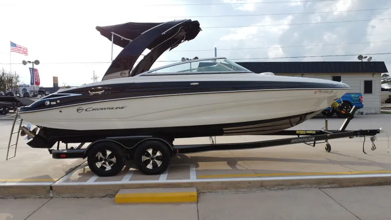 Slide: The Image of Crownline Boats 235 SS 2014 - 7