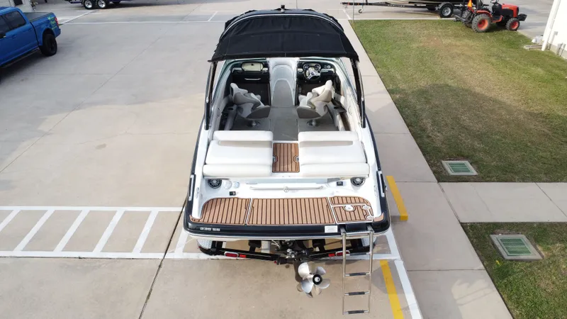 Slide: The Image of Crownline Boats 235 SS 2014 - 14